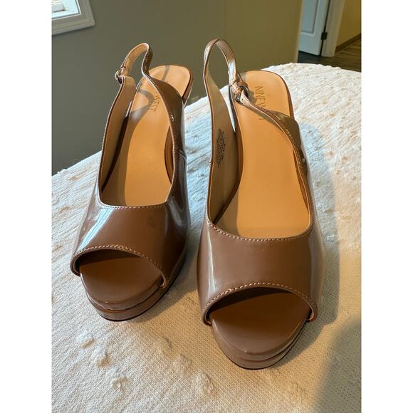 Nine West Nude Patent Leather Peep Toe Slingback Heels | Size 7M - Picture 1 of 6